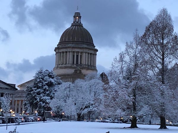 0120StateCapitolSnow 0120StateCapitolSnow